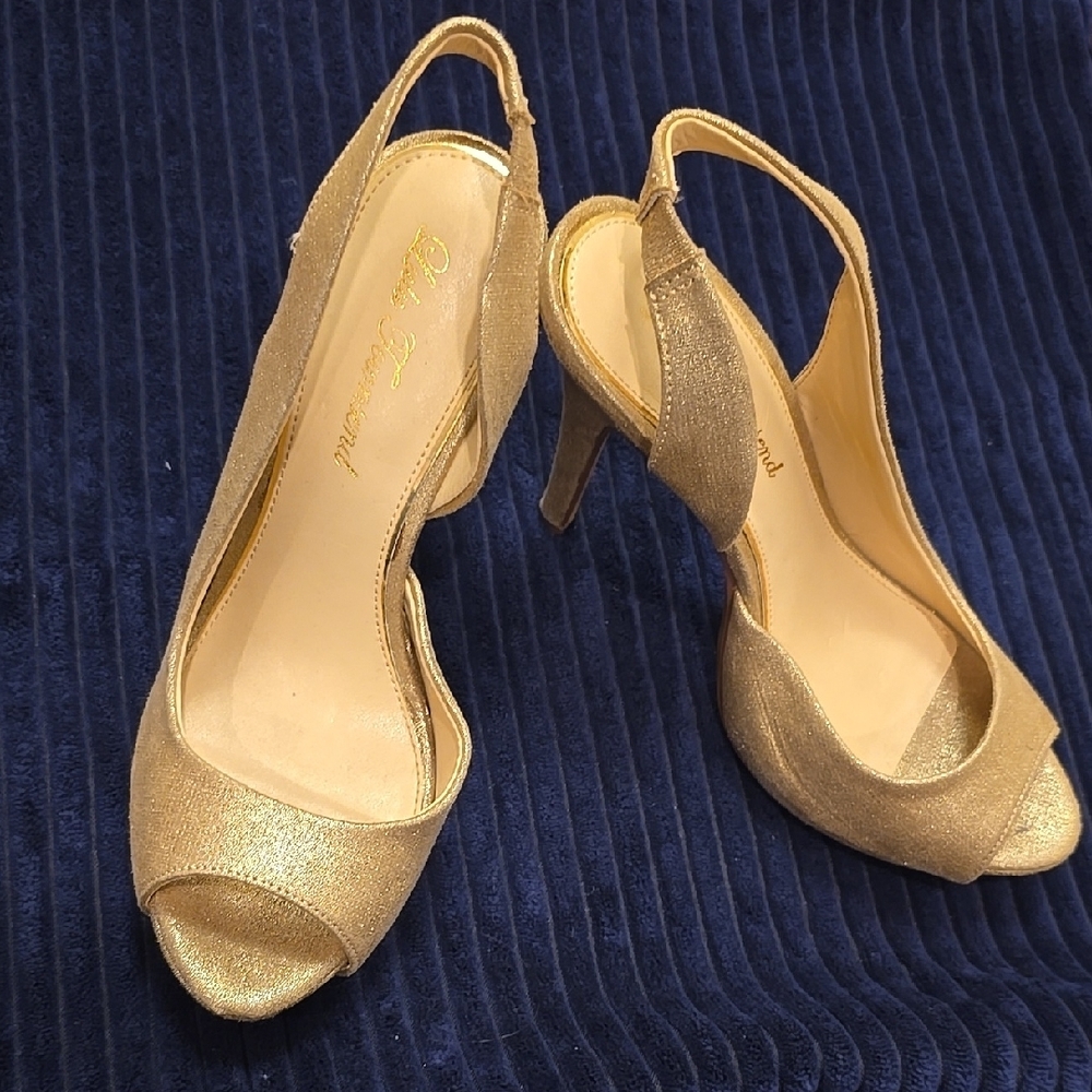 Lulu Townsend Gold Slingback Heels Elegant Metallic Finish